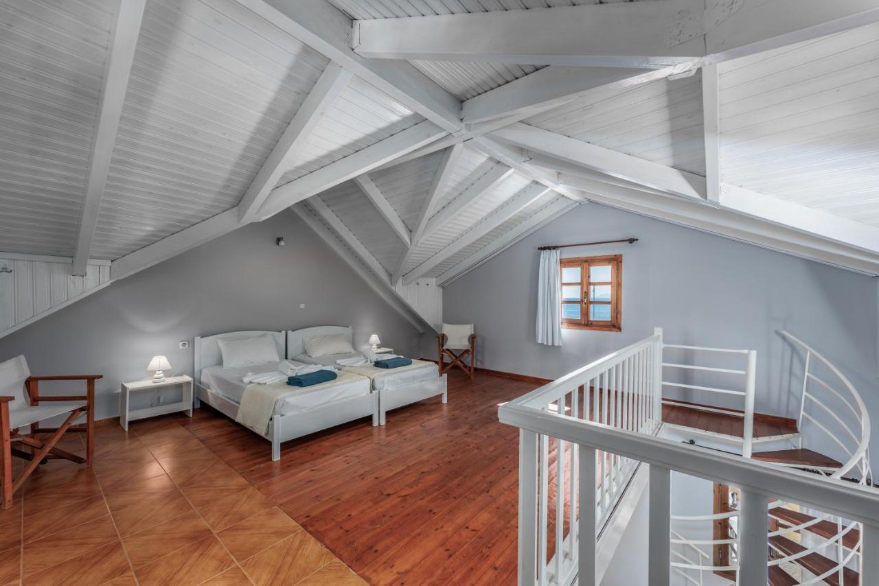 Albouro Seafront Apartments Kateleios Zewnętrze zdjęcie