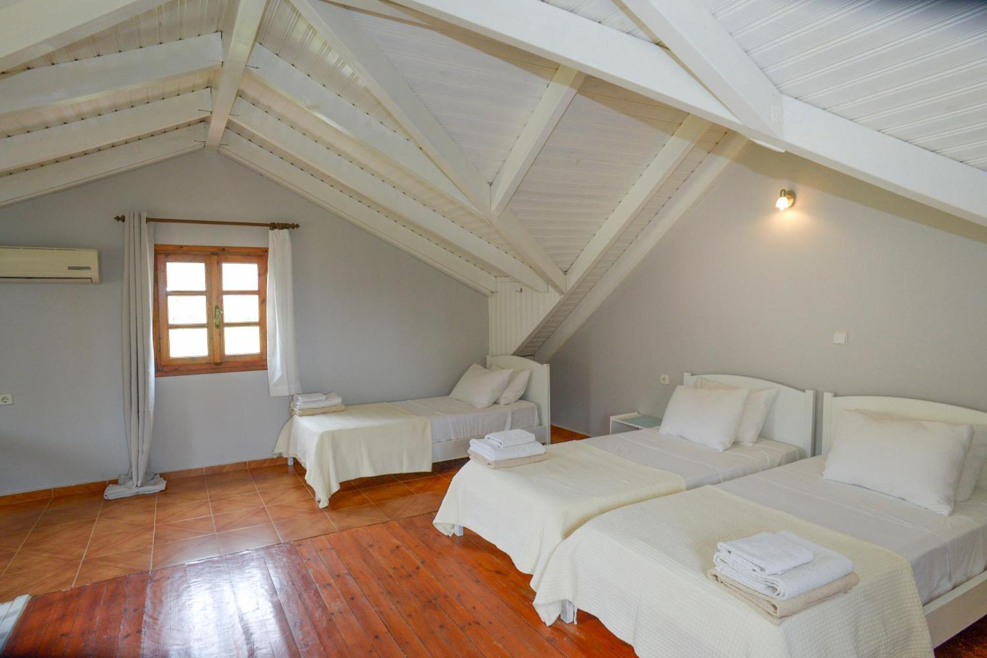 Albouro Seafront Apartments Kateleios Zewnętrze zdjęcie